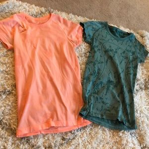 2 lululemon size 6 swiftly tees